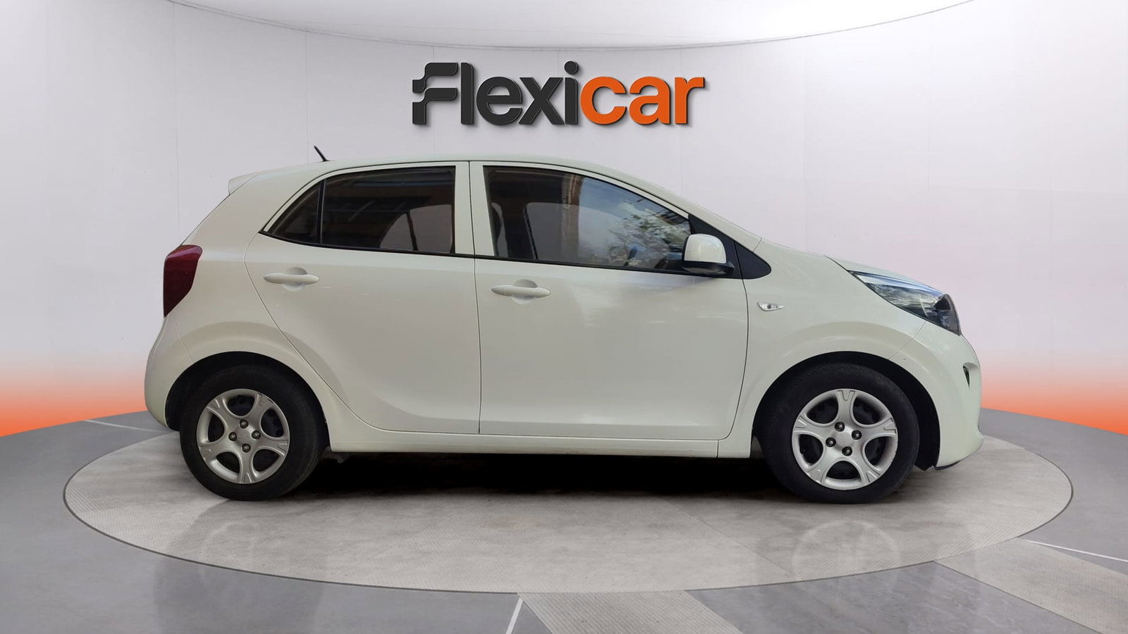 https://cdn-flexicar.caraffinity.it/public_appraisal_images_pro/images/stock/216019/M3wLNsbhfZ__WhatsApp Image 2025-11-13 at 20.51.39 (1).jpeg